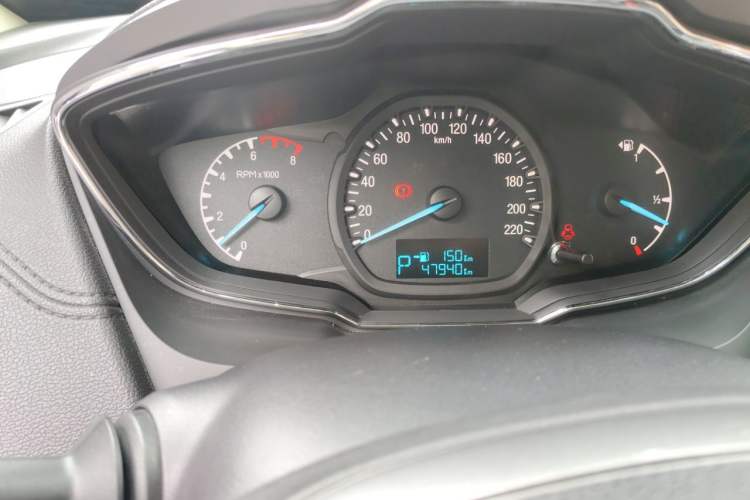 Used Ford Escort 2015 1.5L Automatic Fashion Model Instrument Cluster