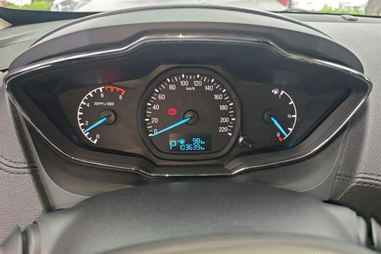 Used Ford Escort 2015 1.5L Automatic Fashion Model Instrument Cluster
