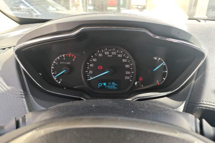 Used Ford Escort 2015 1.5L Automatic Fashion Model Instrument Cluster