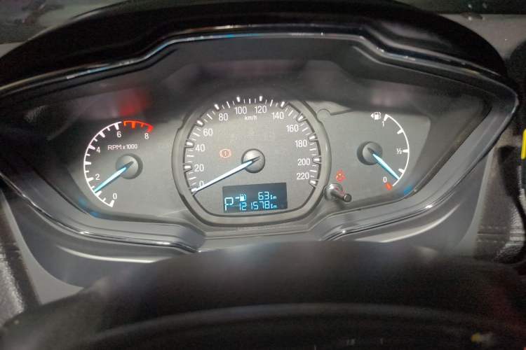 Used Ford Escort 2015 1.5L Automatic Fashion Model Instrument Cluster