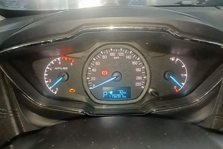 Used Ford Escort 2015 1.5L Automatic Fashion Model Instrument Cluster