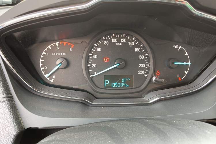 Used Ford Escort 2015 1.5L Automatic Fashion Model Instrument Cluster