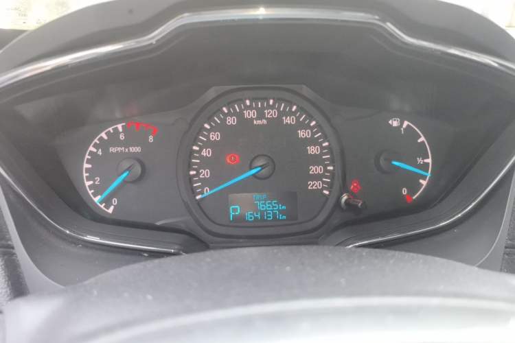 Used Ford Escort 2015 1.5L Automatic Fashion Model Instrument Cluster