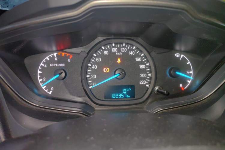 Used Ford Escort 2015 1.5L Manual Comfort Model Instrument Cluster
