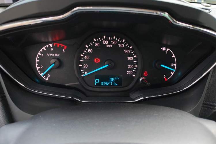 Used Ford Escort 2015 1.5L Automatic Fashion Model Instrument Cluster