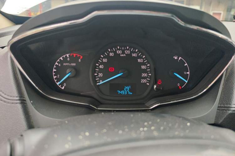 Used Ford Escort 2015 1.5L Manual Fashion Edition Instrument Cluster