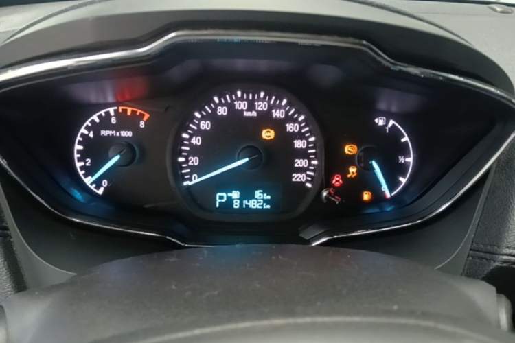 Used Ford Escort 2015 1.5L Automatic Fashion Model Instrument Cluster