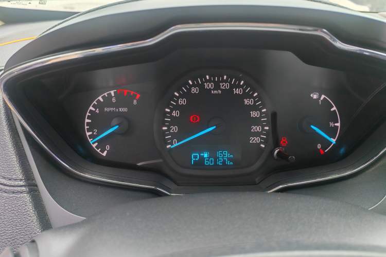 Used Ford Escort 2015 1.5L Automatic Fashion Model Instrument Cluster