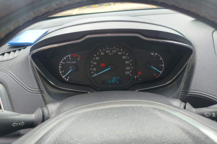 Used Ford Escort 2015 1.5L Manual Fashion Edition Instrument Cluster