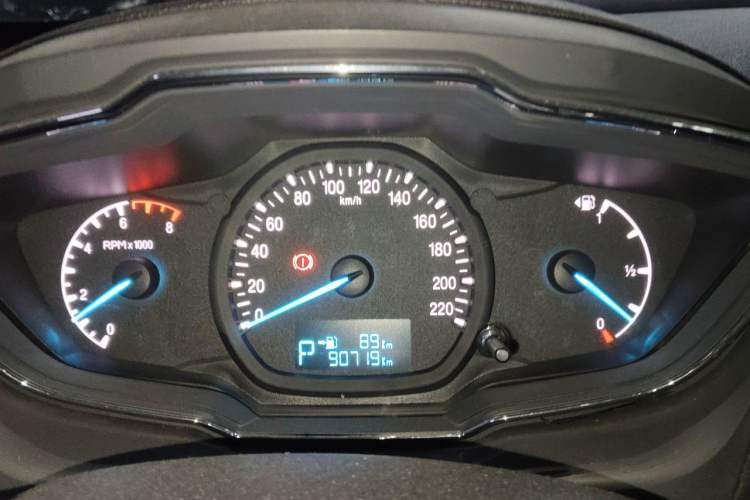 Used Ford Escort 2015 1.5L Automatic Fashion Model Instrument Cluster