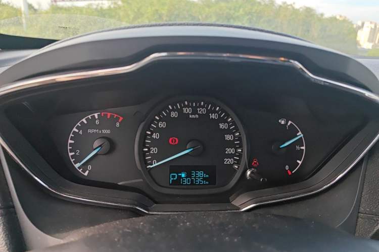Used Ford Escort 2015 1.5L Automatic Fashion Model Instrument Cluster