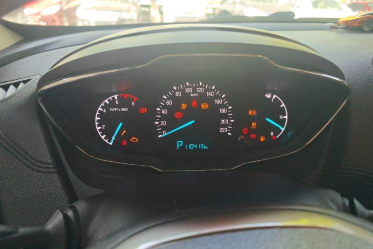 Used Ford Escort 2015 1.5L Automatic Fashion Model Instrument Cluster