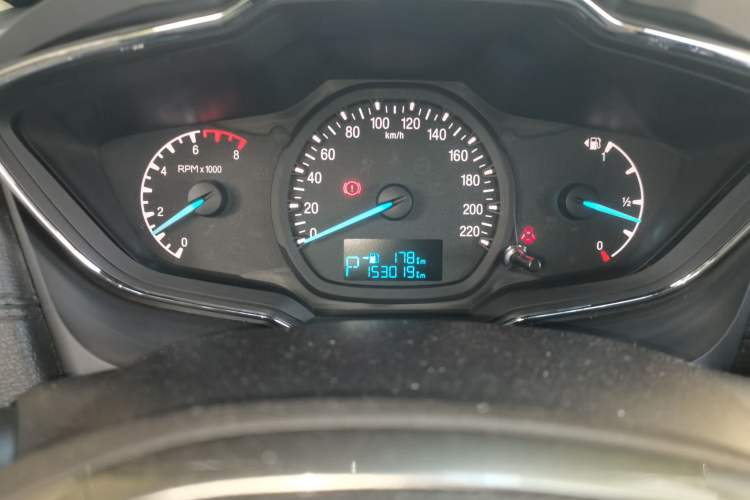 Used Ford Escort 2015 1.5L Automatic Fashion Model Instrument Cluster