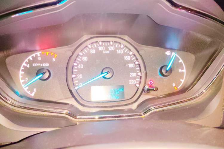 Used Ford Escort 2015 1.5L Automatic Fashion Model Instrument Cluster