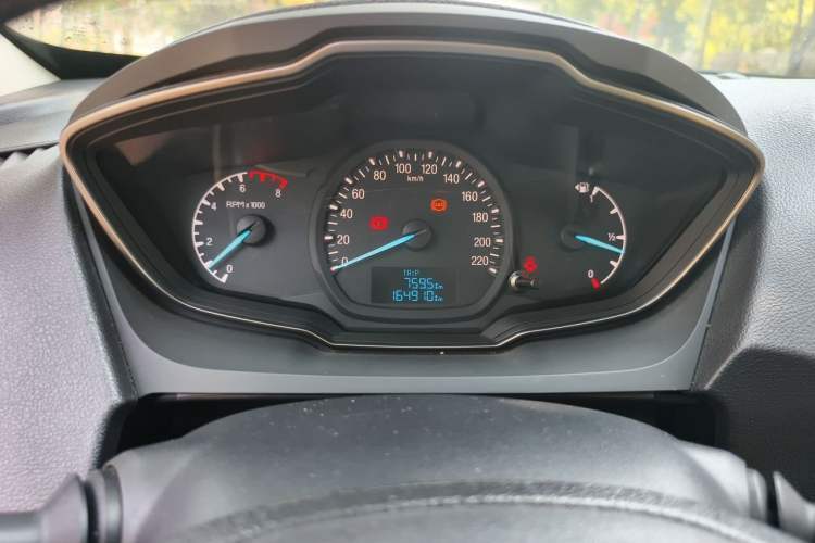 Used Ford Escort 2015 1.5L Manual Comfort Model Instrument Cluster