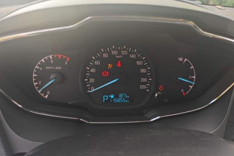 Used Ford Escort 2015 1.5L Automatic Fashion Model Instrument Cluster