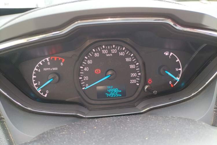 Used Ford Escort 2015 1.5L Manual Fashion Edition Instrument Cluster
