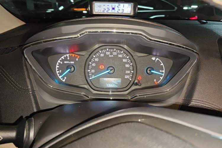 Used Ford Escort 2015 1.5L Manual Fashion Edition Instrument Cluster