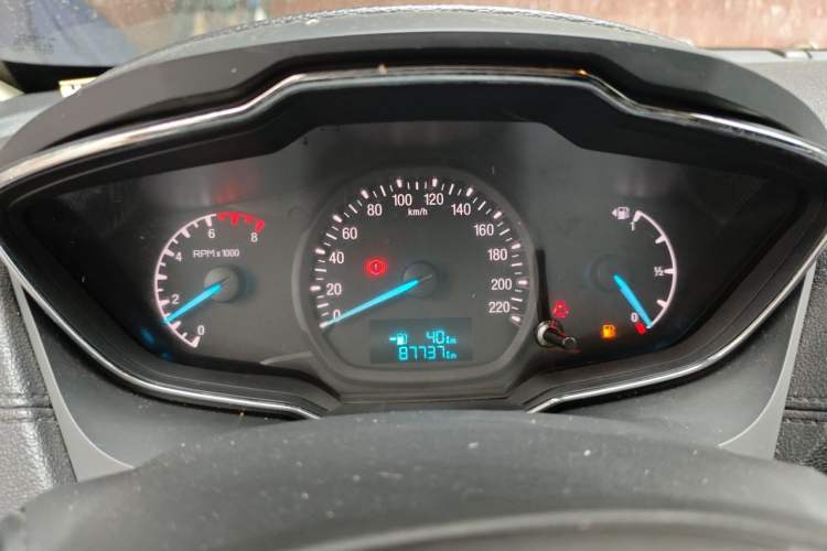 Used Ford Escort 2015 1.5L Automatic Fashion Model Instrument Cluster