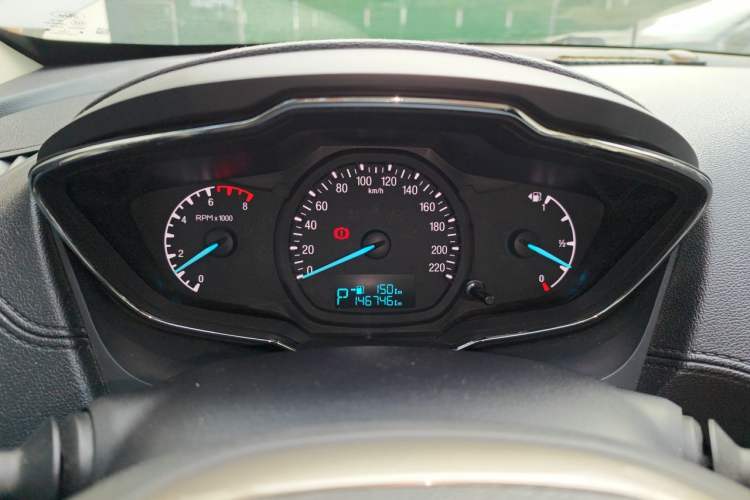 Used Ford Escort 2015 1.5L Automatic Fashion Model Instrument Cluster