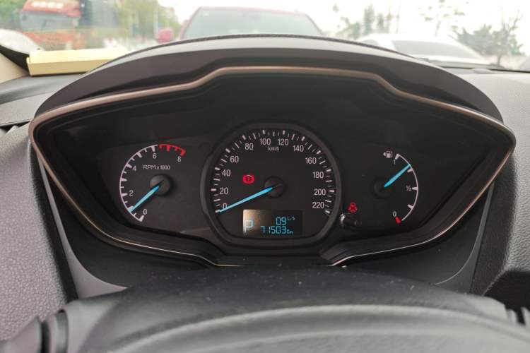 Used Ford Escort 2015 1.5L Automatic Comfort Edition Instrument Cluster