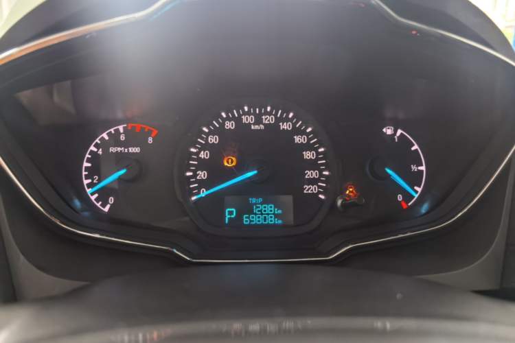 Used Ford Escort 2015 1.5L Automatic Fashion Model Instrument Cluster