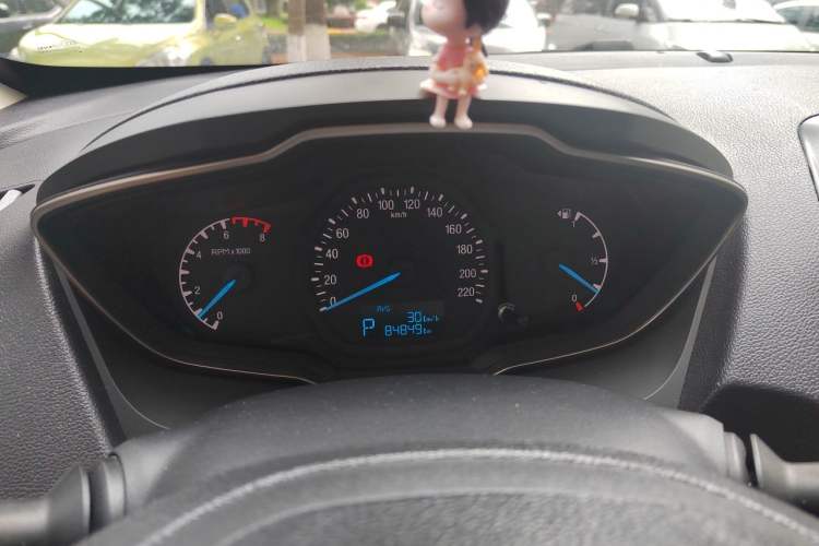Used Ford Escort 2015 1.5L Automatic Comfort Edition Instrument Cluster