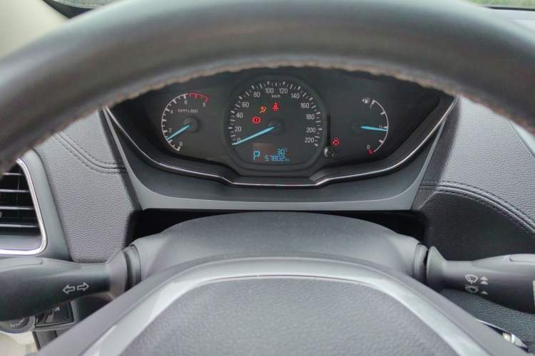 Used Ford Escort 2015 1.5L Automatic Fashion Model Instrument Cluster