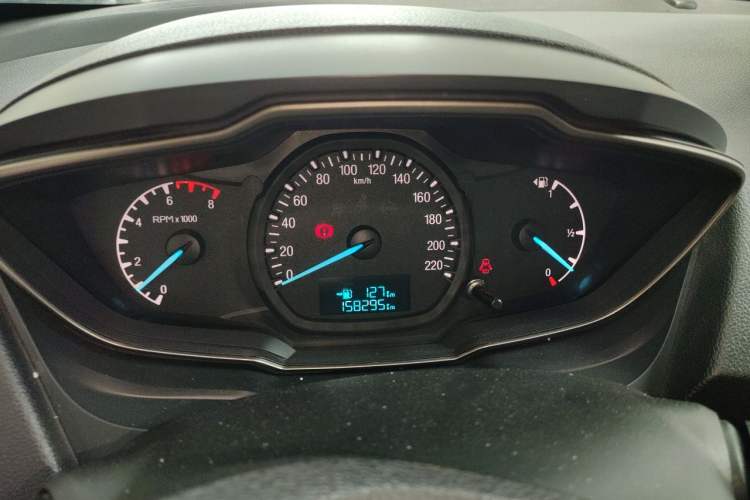 Used Ford Escort 2015 1.5L Manual Comfort Model Instrument Cluster
