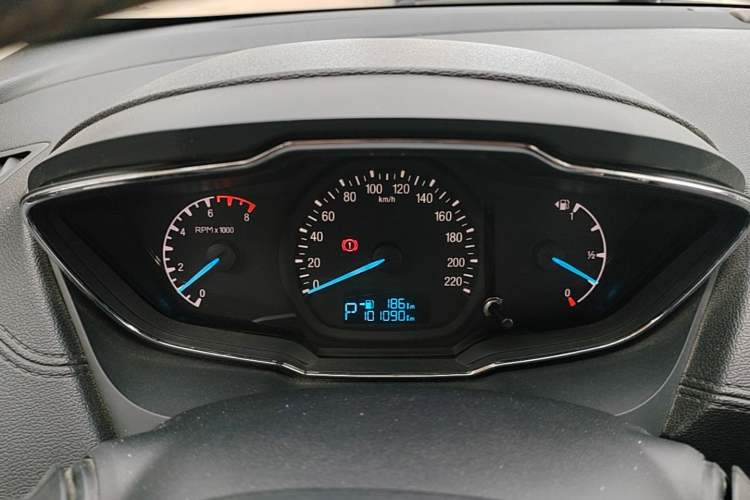 Used Ford Escort 2015 1.5L Automatic Fashion Model Instrument Cluster