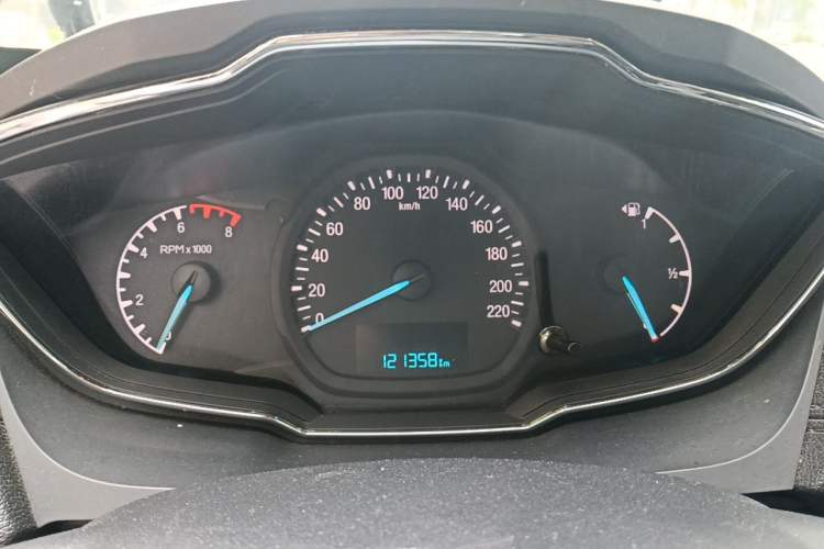 Used Ford Escort 2015 1.5L Automatic Fashion Model Instrument Cluster
