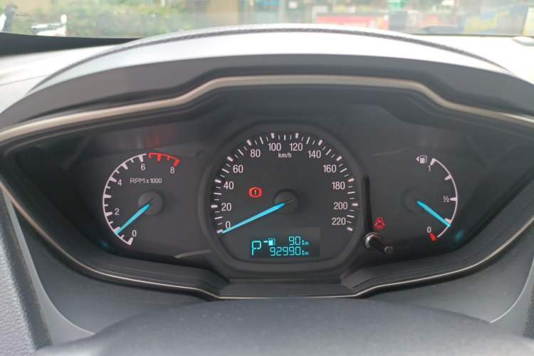 Used Ford Escort 2015 1.5L Automatic Comfort Edition Instrument Cluster