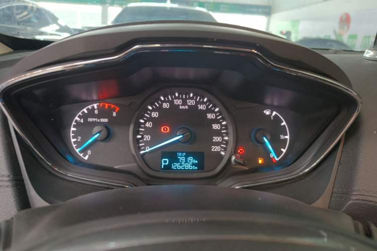 Used Ford Escort 2015 1.5L Automatic Fashion Model Instrument Cluster