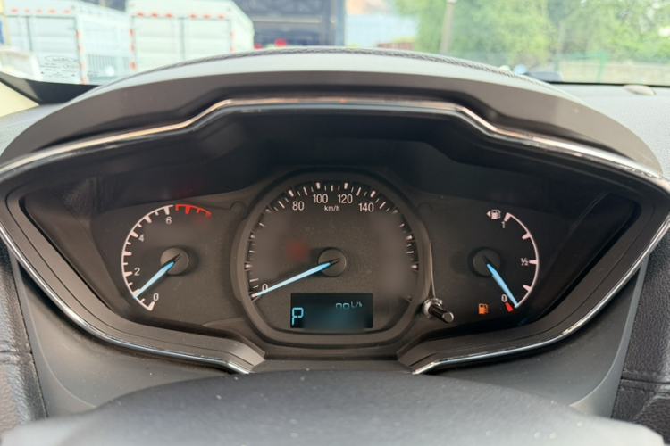 Used Ford Escort 2015 1.5L Automatic Fashion Model Instrument Cluster