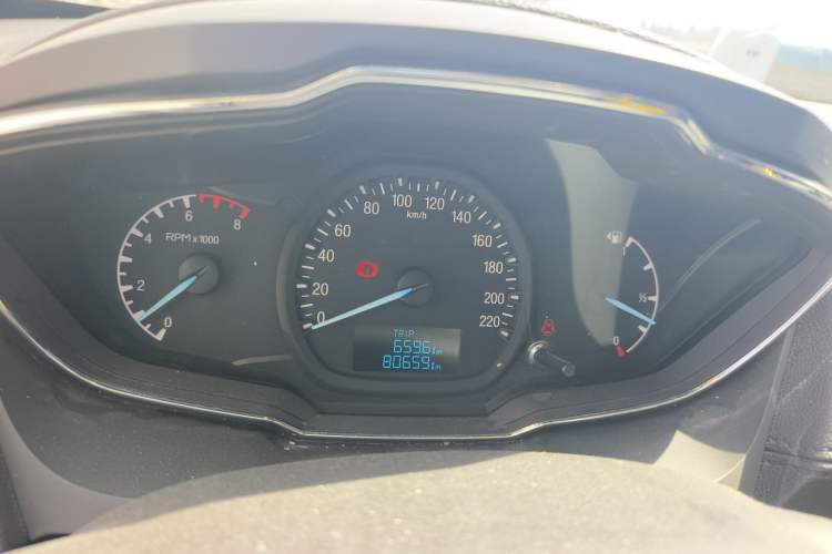 Used Ford Escort 2015 1.5L Manual Fashion Edition Instrument Cluster