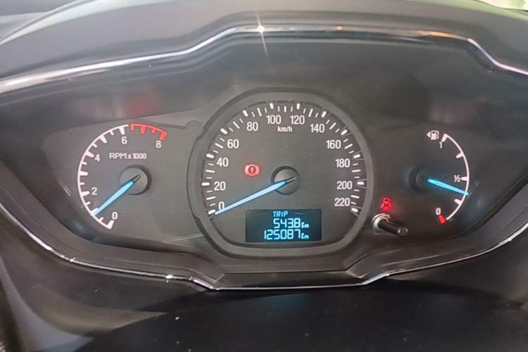 Used Ford Escort 2015 1.5L Manual Fashion Edition Instrument Cluster