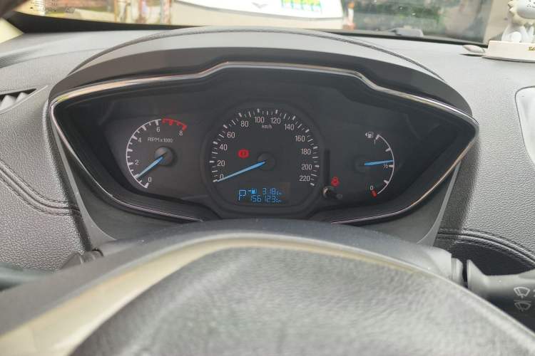Used Ford Escort 2015 1.5L Automatic Fashion Model Instrument Cluster