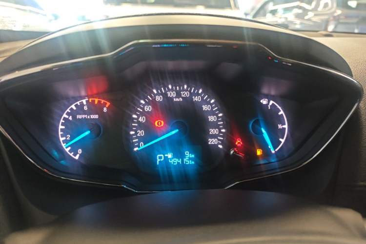 Used Ford Escort 2015 1.5L Automatic Fashion Model Instrument Cluster