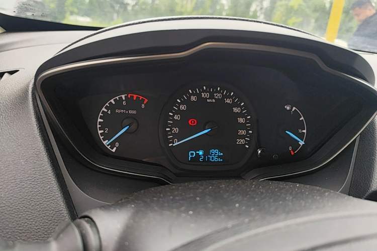 Used Ford Escort 2015 1.5L Automatic Comfort Edition Instrument Cluster