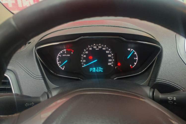 Used Ford Escort 2015 1.5L Automatic Fashion Model Instrument Cluster