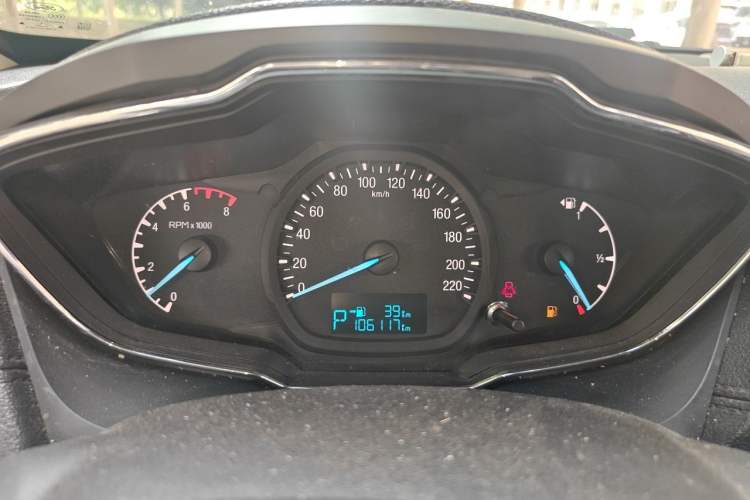Used Ford Escort 2015 1.5L Automatic Fashion Model Instrument Cluster