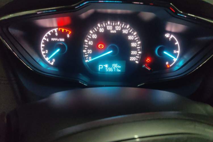 Used Ford Escort 2015 1.5L Automatic Fashion Model Instrument Cluster