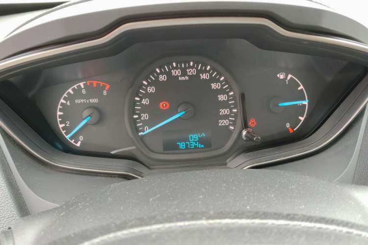 Used Ford Escort 2015 1.5L Manual Comfort Model Instrument Cluster