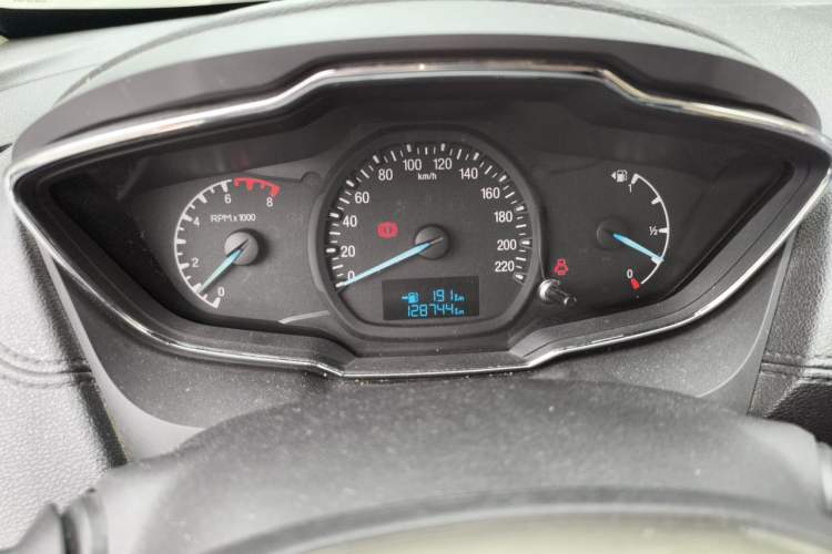 Used Ford Escort 2015 1.5L Manual Fashion Edition Instrument Cluster