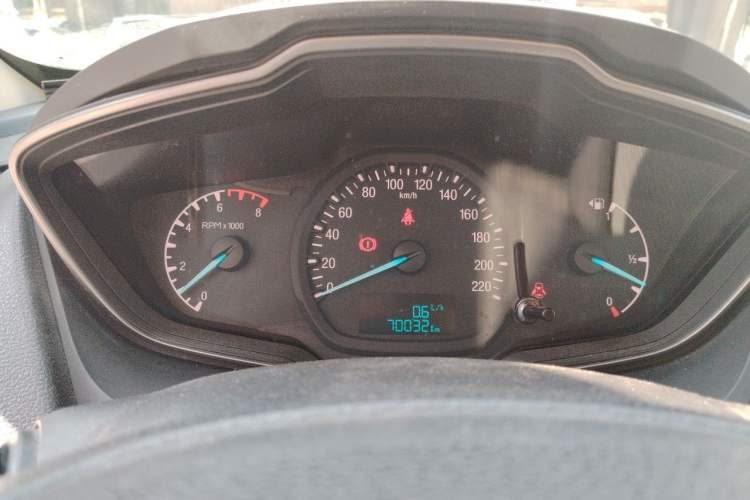 Used Ford Escort 2015 1.5L Manual Comfort Model Instrument Cluster