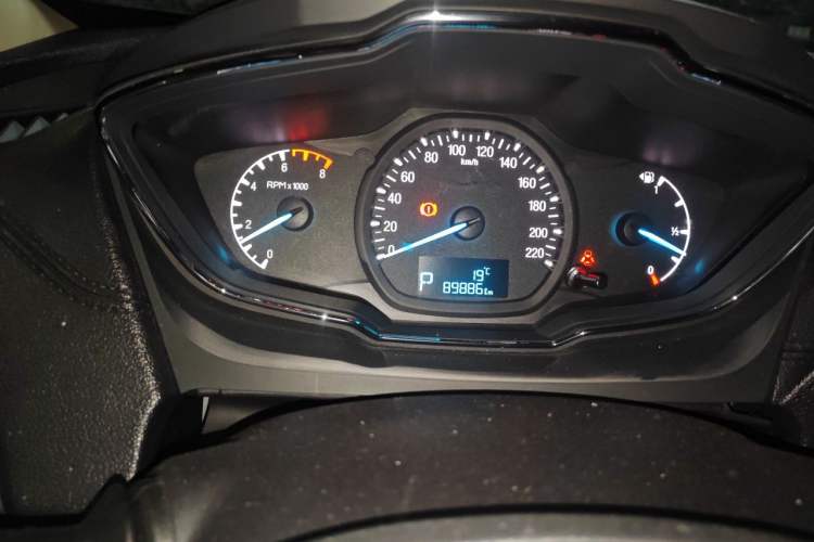 Used Ford Escort 2015 1.5L Automatic Fashion Model Instrument Cluster
