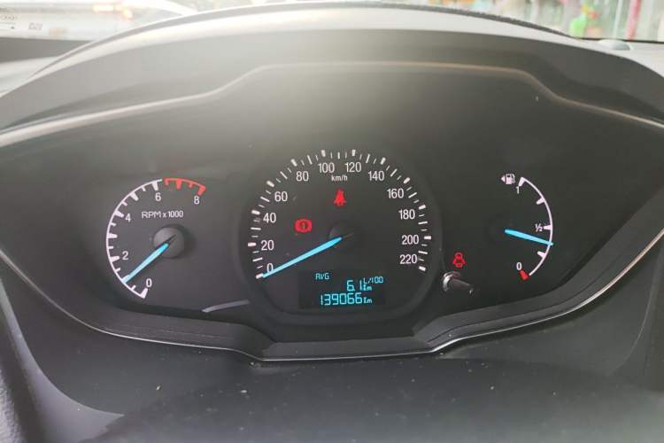 Used Ford Escort 2015 1.5L Manual Comfort Model Instrument Cluster