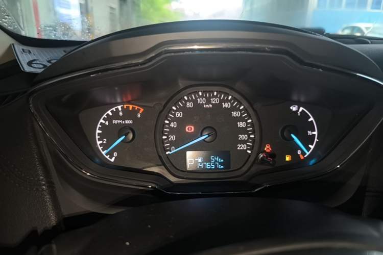 Used Ford Escort 2015 1.5L Automatic Fashion Model Instrument Cluster