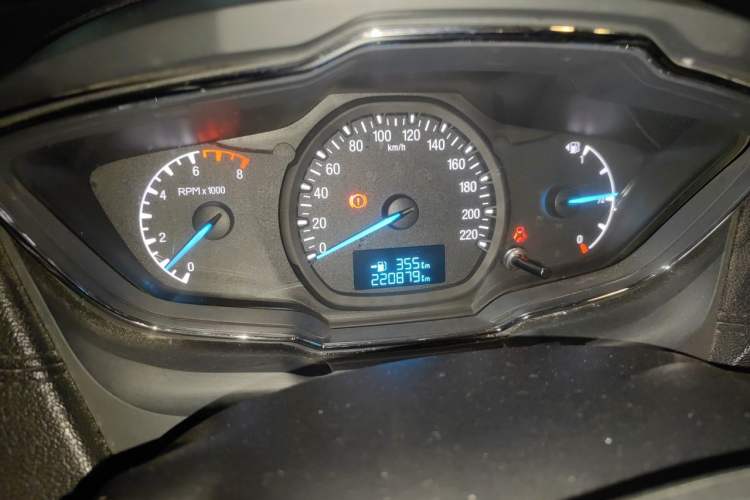 Used Ford Escort 2015 1.5L Manual Fashion Edition Instrument Cluster