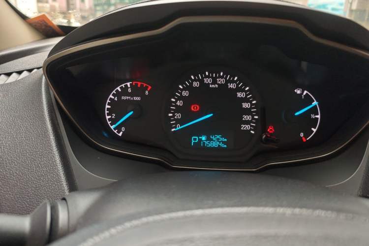 Used Ford Escort 2015 1.5L Automatic Comfort Edition Instrument Cluster